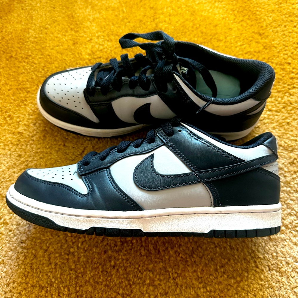 Nike Dunk Low ‘Georgetown’ **Limited Edition - Barely worn!**